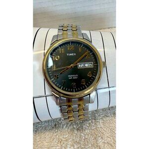 Timex Indiglo Men’s Watch TwoTone Gold/Silver Day/Date WR 30M Stainless .works